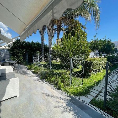 Villa Marisa Resort カステッランマーレ・ディ・スタービア エクステリア 写真