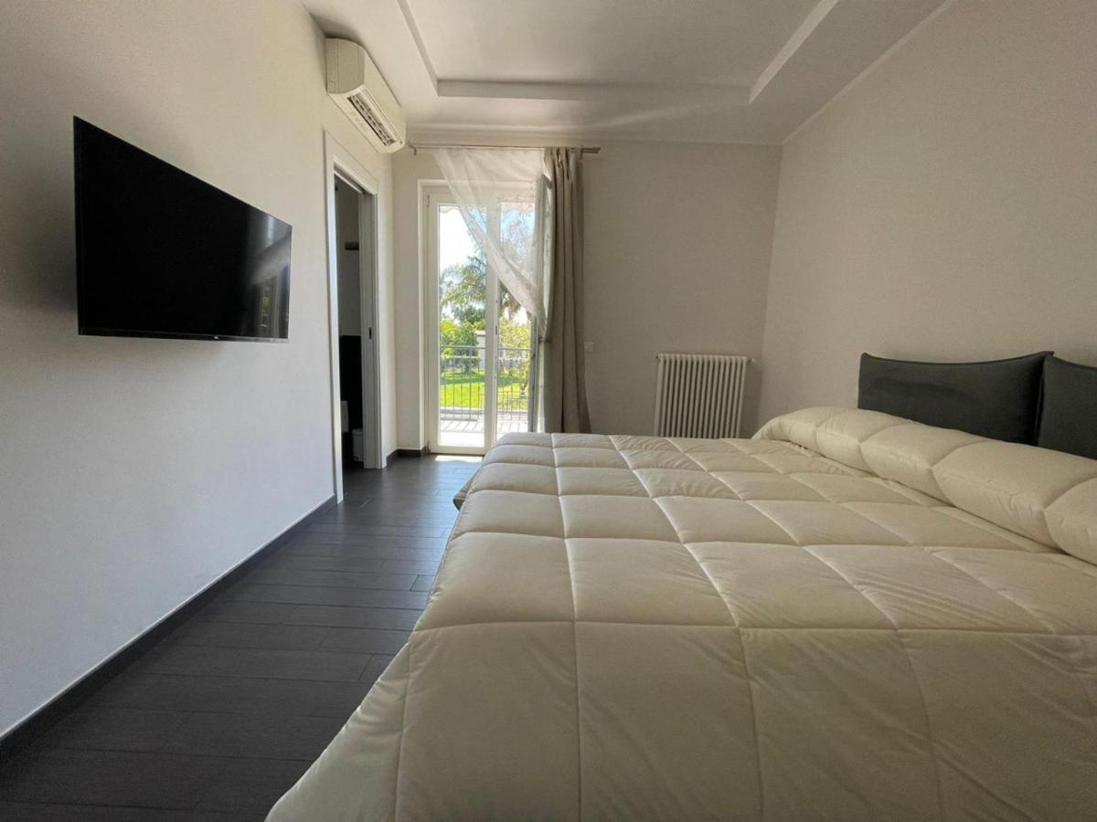 Villa Marisa Resort カステッランマーレ・ディ・スタービア エクステリア 写真