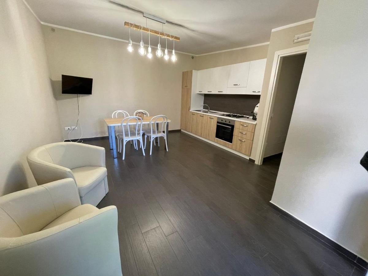 Villa Marisa Resort カステッランマーレ・ディ・スタービア エクステリア 写真