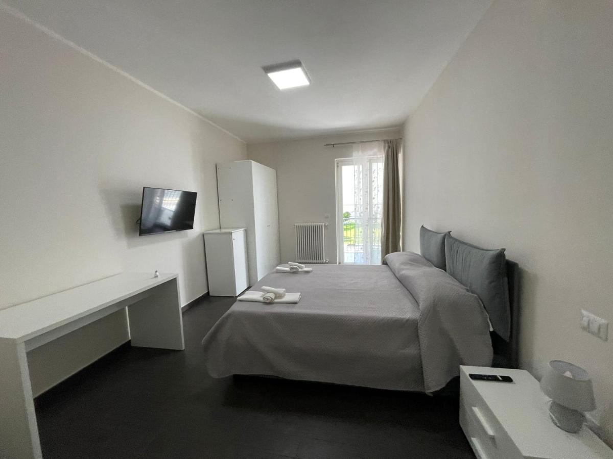 Villa Marisa Resort カステッランマーレ・ディ・スタービア エクステリア 写真