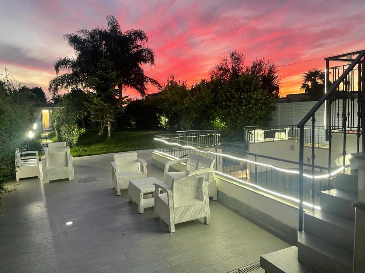 Villa Marisa Resort カステッランマーレ・ディ・スタービア エクステリア 写真